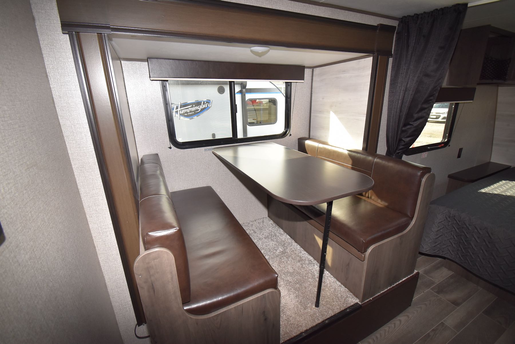 2021-Jayco-Jay-Flight-SLX-7-183RB-21N8550-15