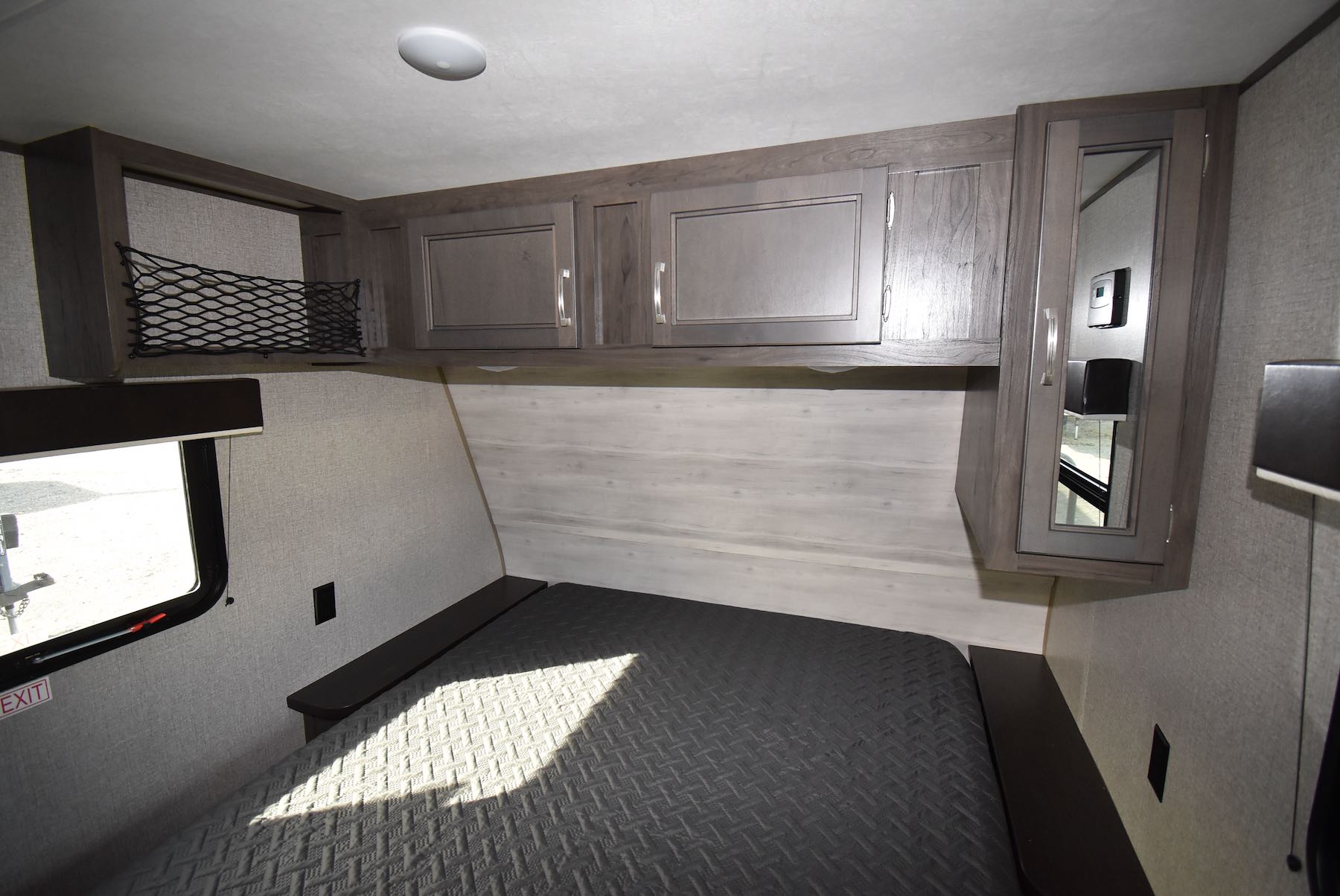 2021-Jayco-Jay-Flight-SLX-7-183RB-21N8550-17