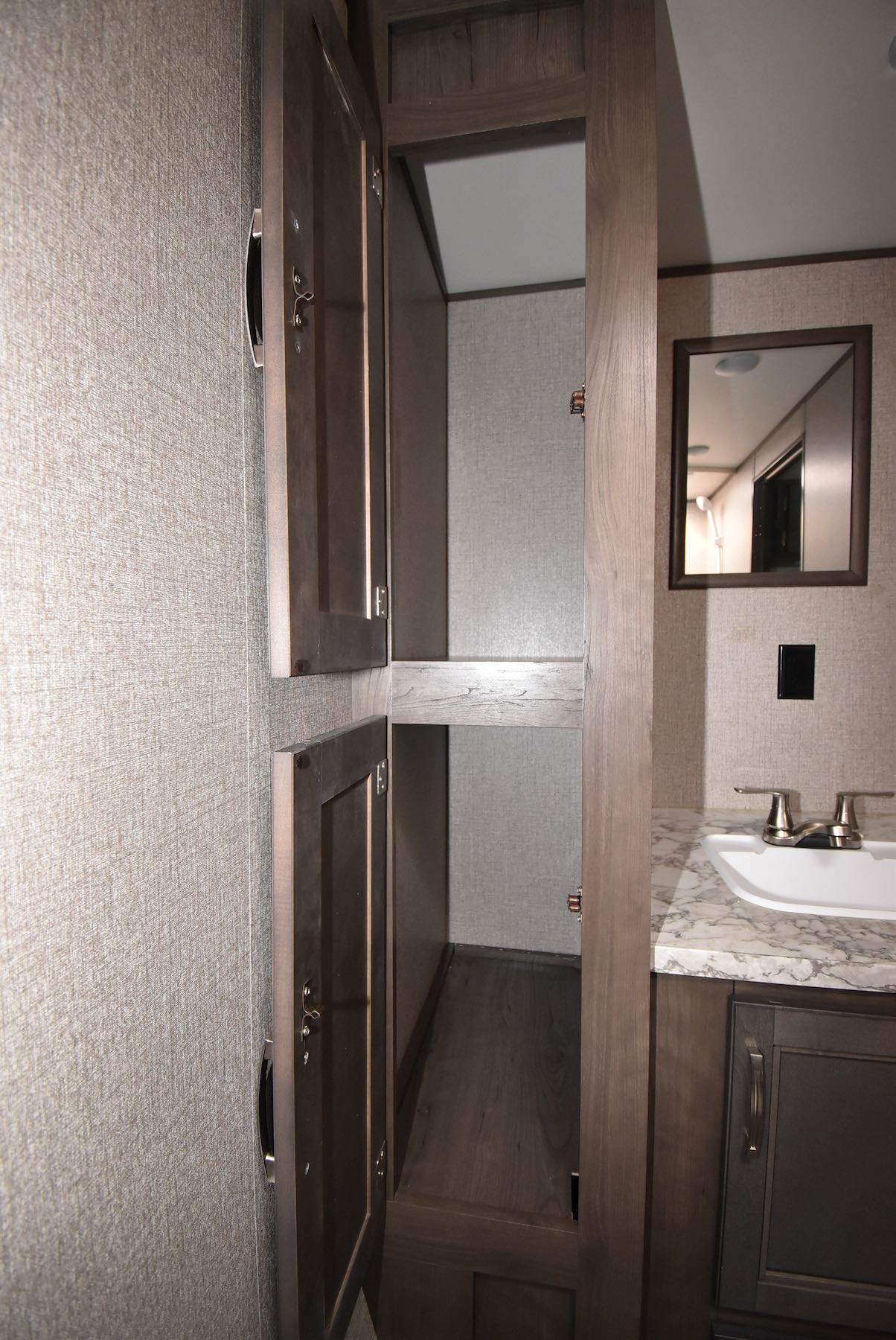 2021-Jayco-Jay-Flight-SLX-7-183RB-21N8550-27