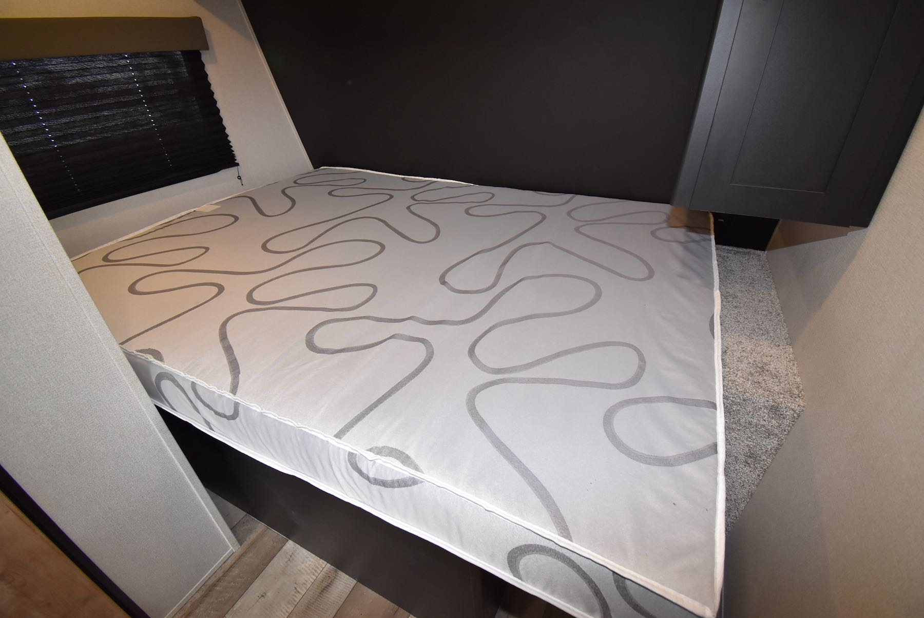 2022-Keystone-Springdale-Mini-1750RD-21N8552-18