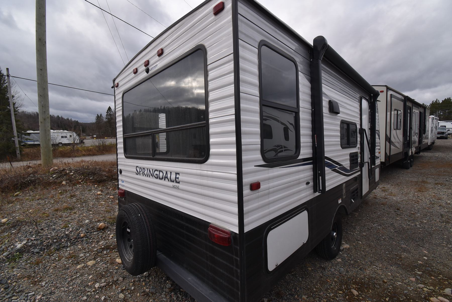 2022-Keystone-Springdale-Mini-1750RD-21N8552-25