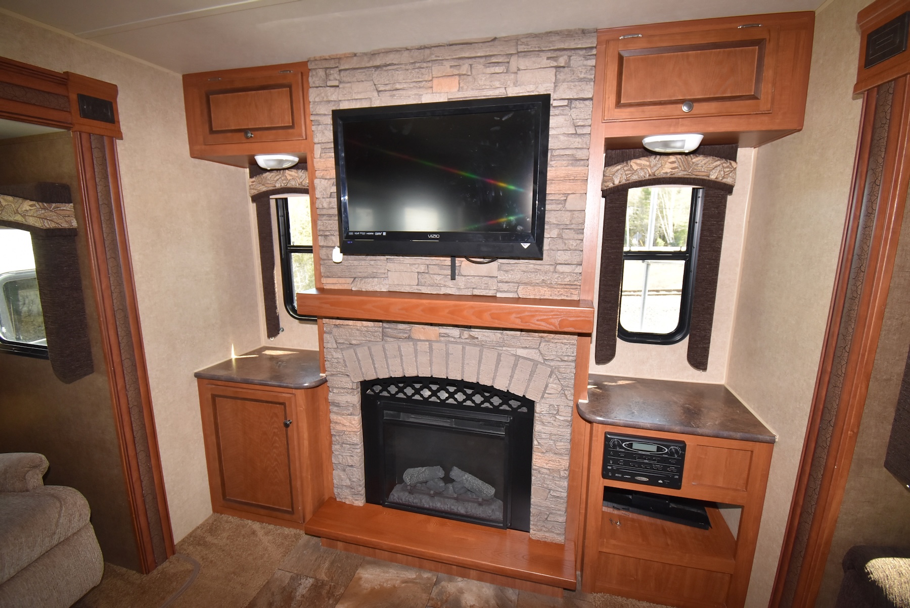 2014-Jayco-Jay-Flight-33RLDS-21N8624-20