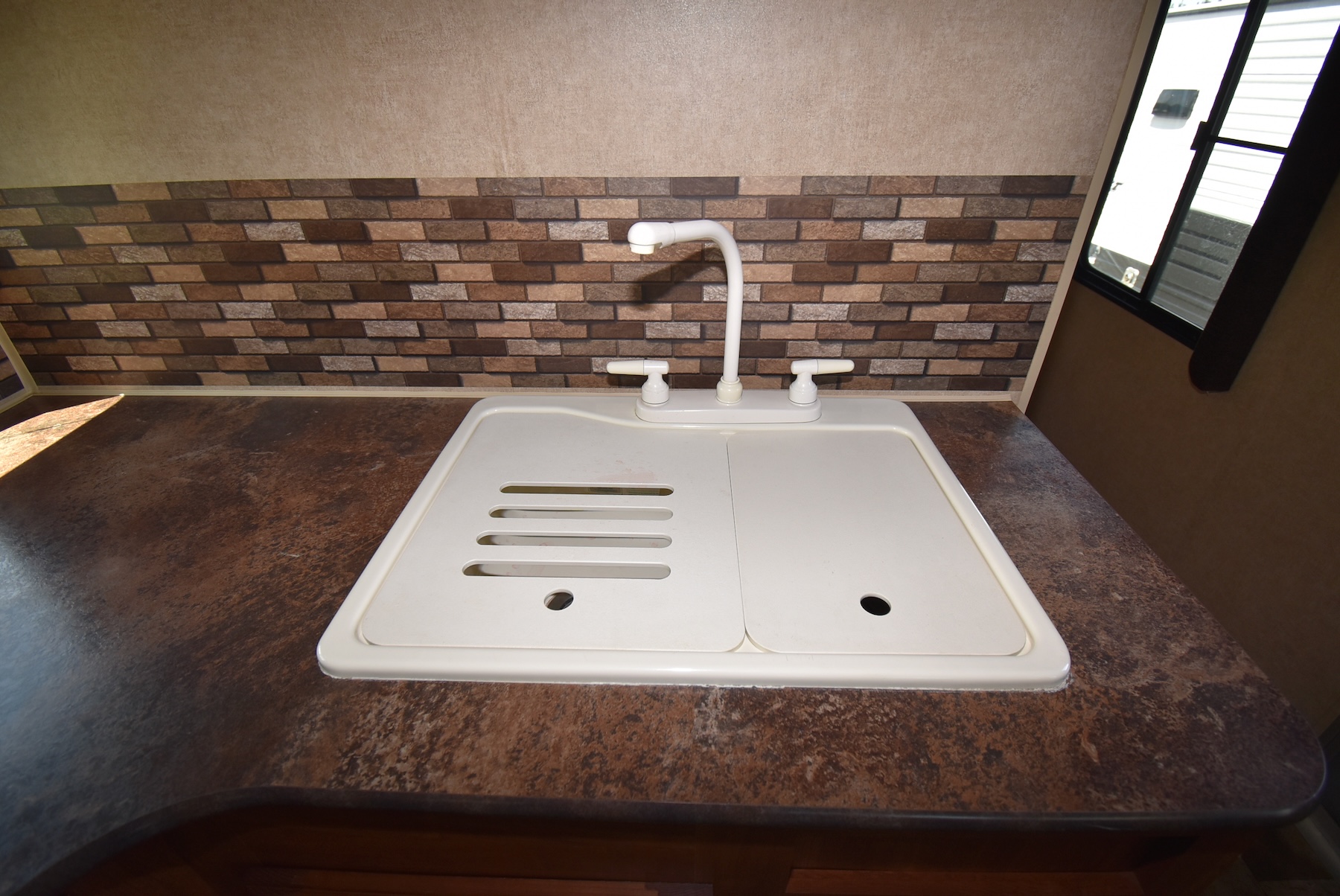 2014-Jayco-Jay-Flight-33RLDS-21N8624-6